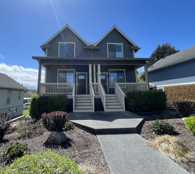 property at 1213 15th St