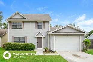 604 Breezeway Ct in Brandon, FL - Building Photo