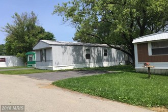 Roof Garden Mobile Home Park in Somerset, PA - Building Photo - Building Photo