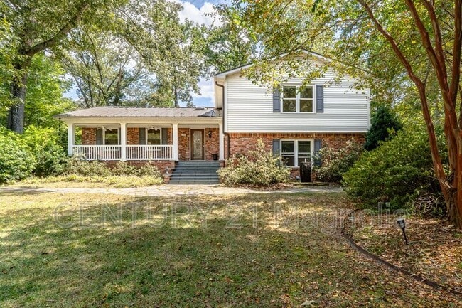 property at 1998 Sunshine Cir