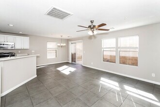 151 Desert Pond Ave in Henderson, NV - Building Photo - Building Photo