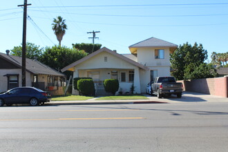 Apartments in Pomona, CA - Foto de edificio - Primary Photo