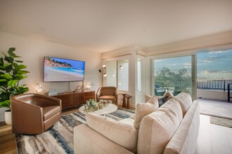 4728 Iroquois Ave in San Diego, CA - Building Photo - Building Photo