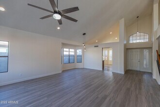 4368 W Wahalla Ln in Glendale, AZ - Building Photo - Building Photo