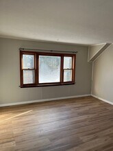 1424 North Ave, Unit 1424 1/2 in Burlington, VT - Building Photo - Building Photo