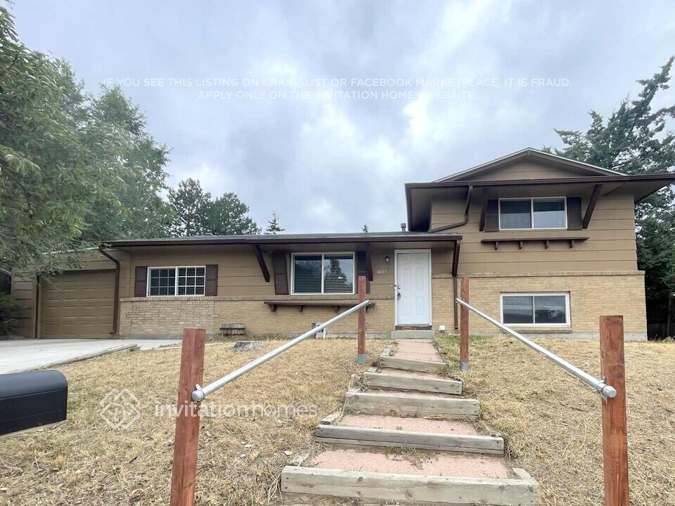 8107 Lafayette St in Denver, CO - Foto de edificio