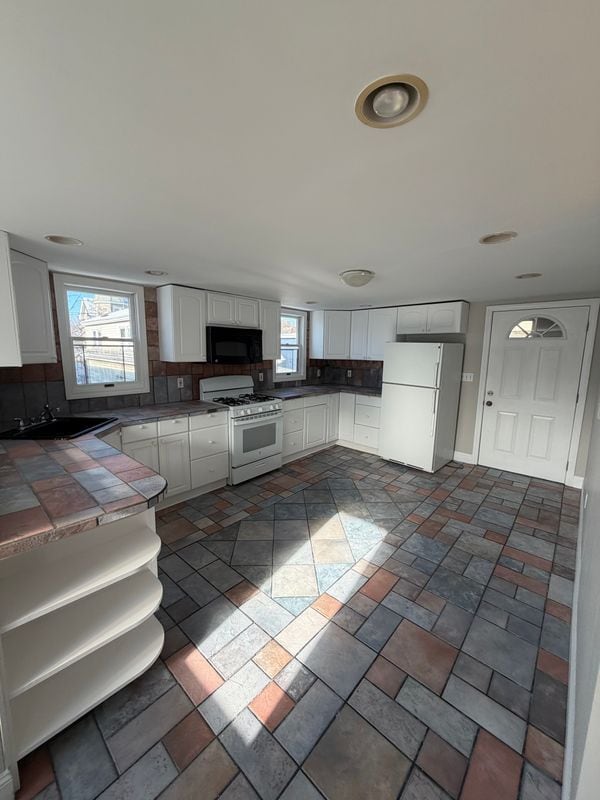 property at 18 Grove St