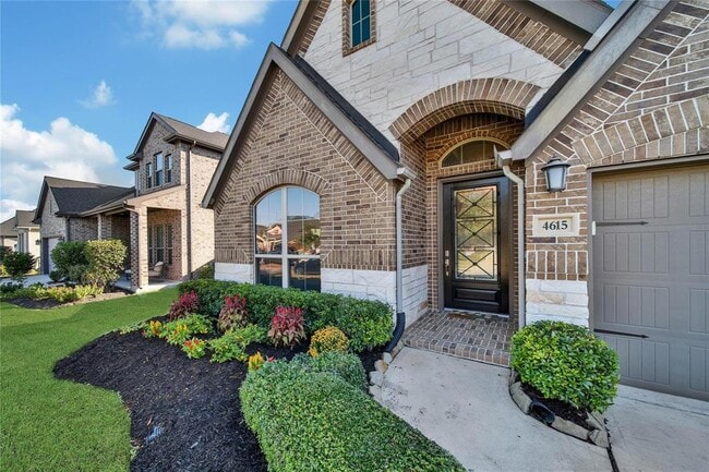 4615 Primrose Valley Ln in Fulshear, TX - Foto de edificio - Building Photo