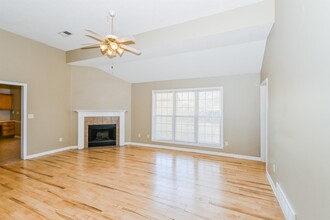 6254 Buffalo Springs Ln in Bartlett, TN - Foto de edificio - Building Photo