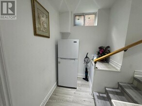 119 Lascelles Blvd in Toronto, ON - Building Photo - Building Photo