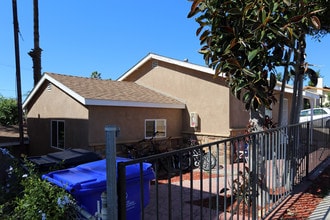 3204-3330 Highland Ave in San Diego, CA - Building Photo - Building Photo