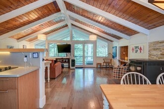 400 Rolling Ridge Rd in Bartlett, NH - Foto de edificio - Building Photo