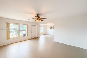 1851 Wiley St in Hollywood, FL - Building Photo - Building Photo