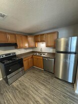 Presidents Square Apartments in Mount Healthy, OH - Building Photo