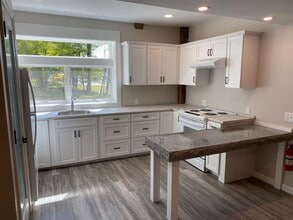 3465 White Mountain Hwy in Conway, NH - Building Photo - Building Photo