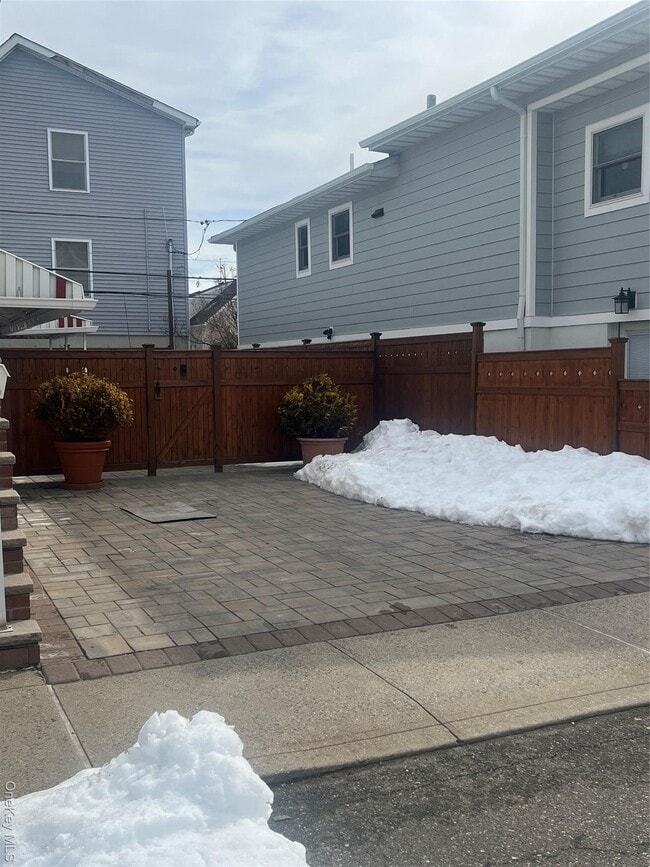 50 Arizona Ave in Long Beach, NY - Building Photo - Building Photo