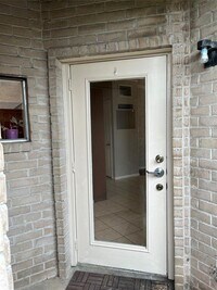 2011 Spenwick Dr photo'