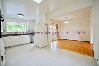 21 Ebbtide Psge in Corte Madera, CA - Building Photo - Building Photo