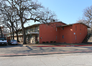 Park Springs in Irving, TX - Building Photo - Building Photo