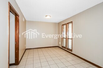 8216 Shallow Glen Trail in Memphis, TN - Building Photo - Building Photo