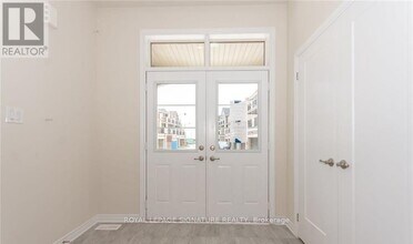 3021 Rivertrail Cmn in Oakville, ON - Building Photo - Building Photo