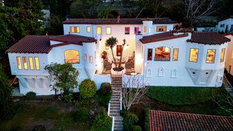 3702 Arbolada Rd, Unit 3700 in Los Angeles, CA - Building Photo