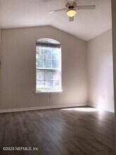 128 Hawthorn Hedge Ln in Jacksonville, FL - Building Photo - Building Photo