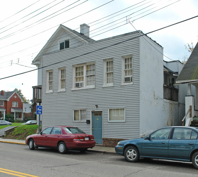 9 Veazey St in Charleston, WV - Building Photo - Building Photo