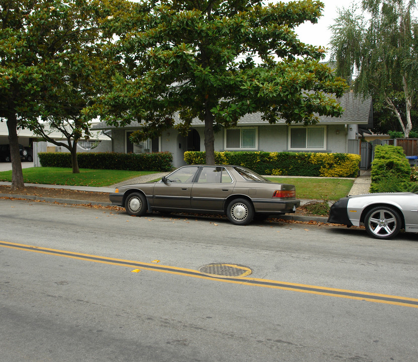 917 Tamarack Ln in Sunnyvale, CA - Foto de edificio