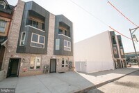 21 Farson St photo'