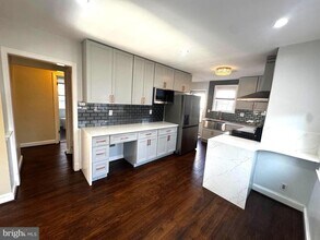 626 S Irving St in Arlington, VA - Building Photo - Building Photo