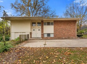 410-412 S Revena Blvd in Ann Arbor, MI - Building Photo