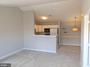 673 Constellation Square SE in Leesburg, VA - Building Photo - Building Photo