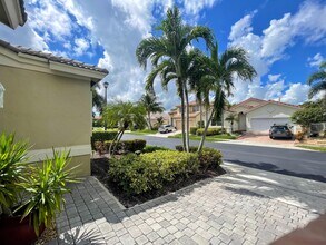 7060 NW Turtle Walk in Boca Raton, FL - Building Photo - Building Photo