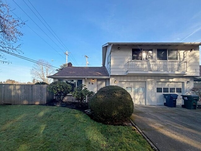 property at 25 Wedgewood Dr