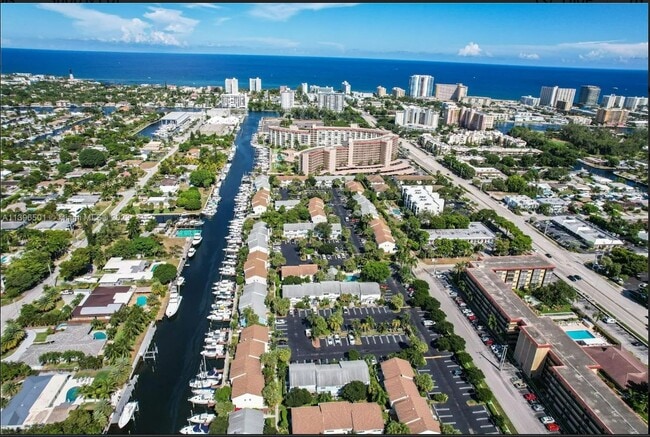 2643 NE 15th St in Pompano Beach, FL - Building Photo - Building Photo