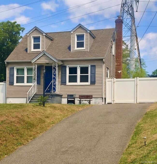 property at 4299 Express Dr N