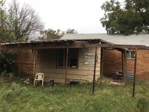 705 W 6th St in Coleman, TX - Building Photo - Building Photo