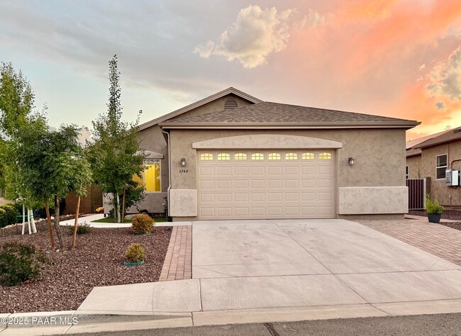property at 5768 N Thornberry Dr