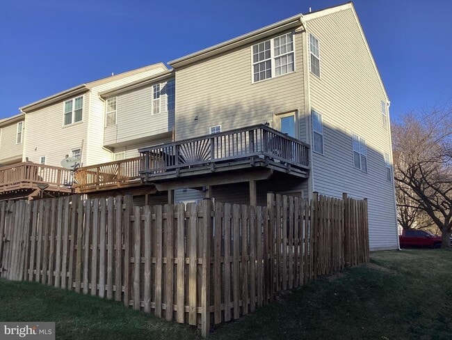 property at 115 Frazer Dr