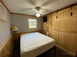 143 Ridge Crest Dr in West Jefferson, NC - Building Photo - Building Photo