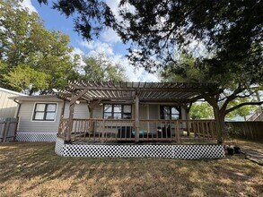 302 West Dr in Kemah, TX - Building Photo - Building Photo