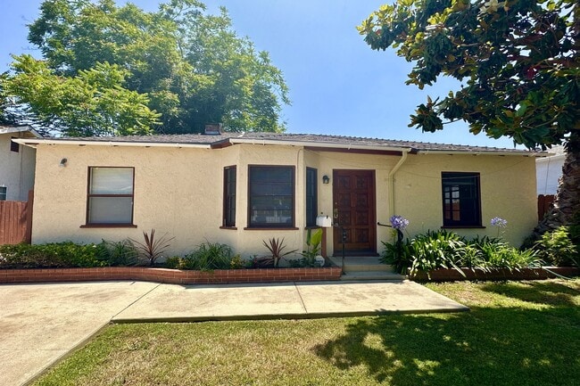 property at 4608 Saloma Ave