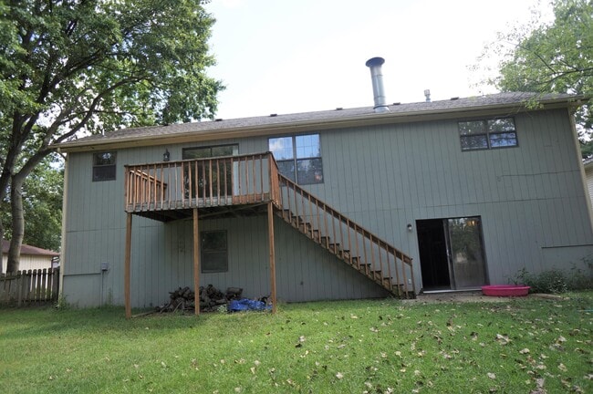 3701 Santiago Dr in Columbia, MO - Building Photo - Building Photo