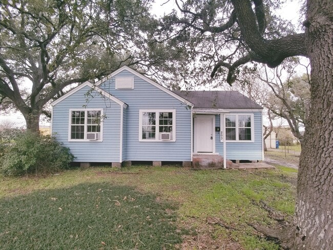 203 Beatrice in La Marque, TX - Building Photo - Building Photo