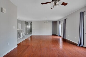 275A Louden Rd in Saratoga Springs, NY - Foto de edificio - Building Photo