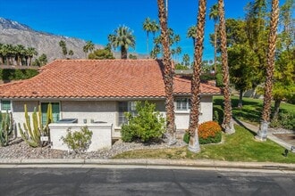 2701 E Mesquite Ave, Unit L54 in Palm Springs, CA - Foto de edificio - Building Photo