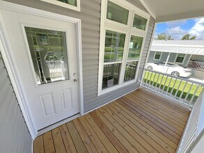 5644 Woodford St in Brooksville, FL - Building Photo - Building Photo