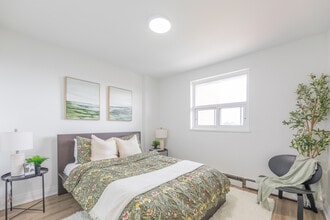 718 Lawrence in Hamilton, ON - Building Photo - Interior Photo