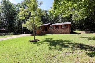 3 Spring Lake Dr in Sumter, SC - Building Photo - Building Photo